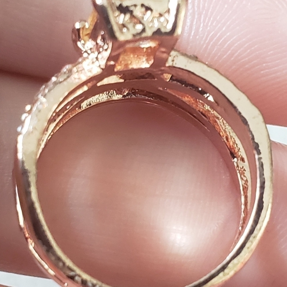 Champagne Crystal Rose Gold Ring Size 7 - Picture 5 of 5